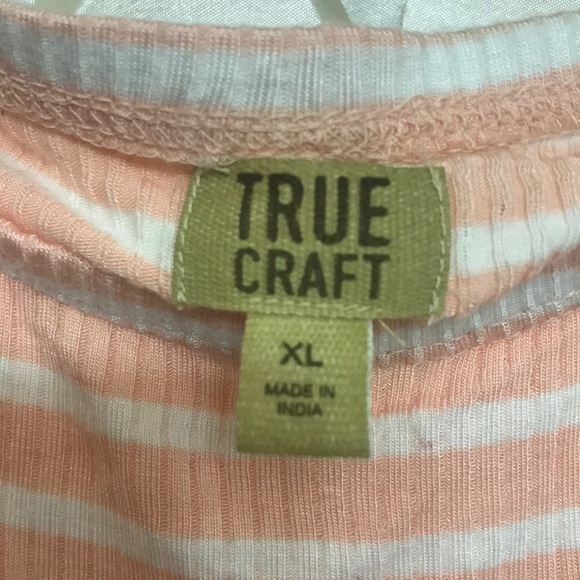 Top - Picture 2 of 2